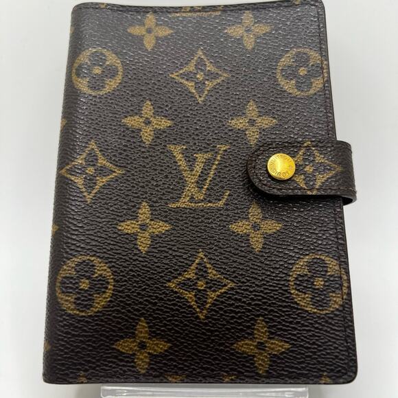 Louis Vuitton Other - EUC Louis Vuitton Monogram Agenda